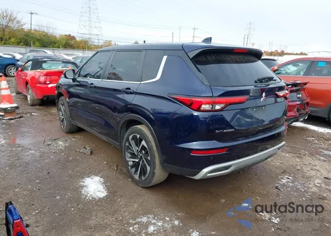 2022 Mitsubishi Outlander Black Edition 2Wd/Se 2.5 2Wd/Se Launch Edition 2Wd z USA, uszkodzony, nr VIN JA4J3UA82NZ024742